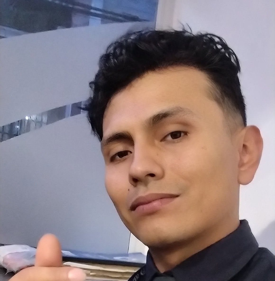 <em>Felipe R</em>